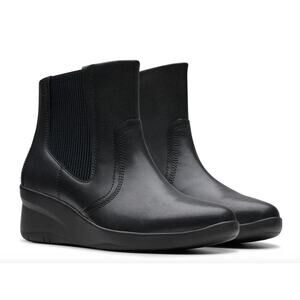 Clarks Suttyn Rae Wedge Bootie Women’s Size 9M